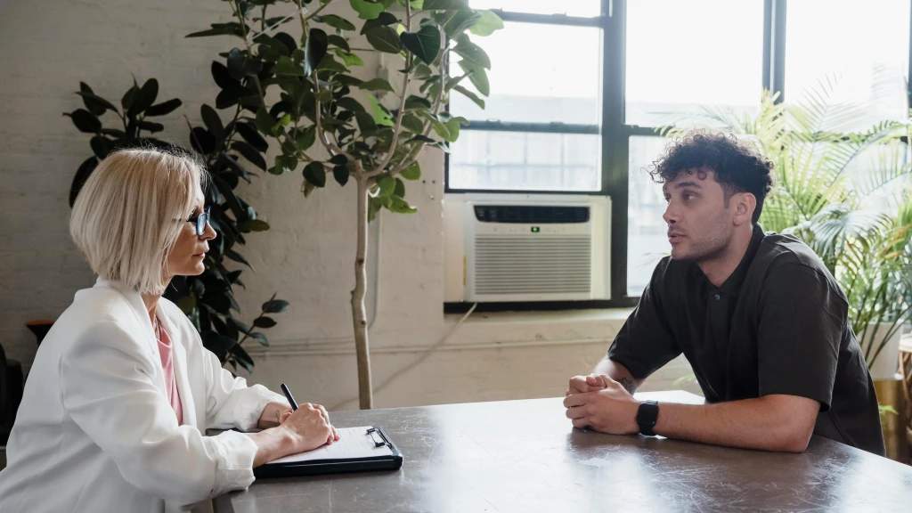 How to Conduct Successful Job Interviews with Candidates